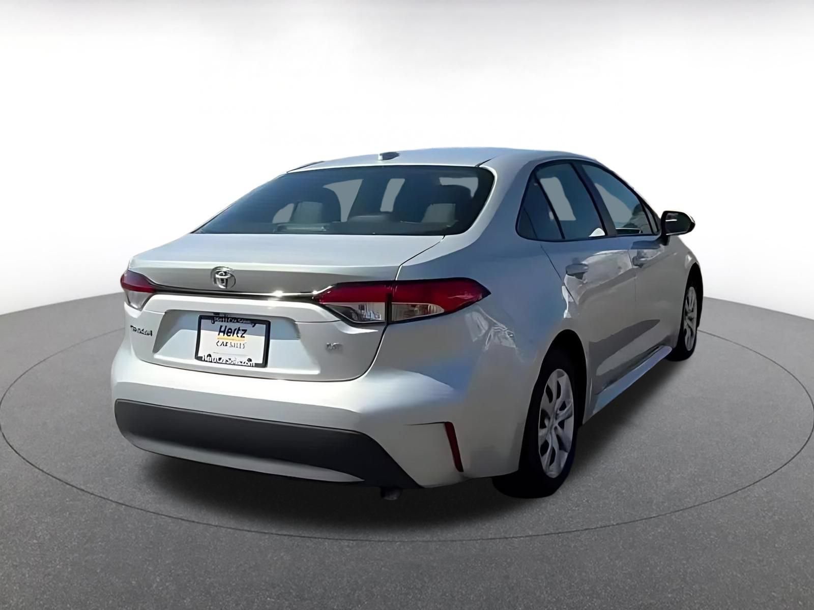 Used 2025 Toyota Corolla LE FWD image 15