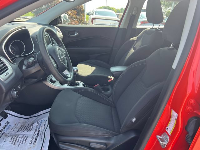 Used 2018 Jeep Compass Sport AWD/4WD image 13