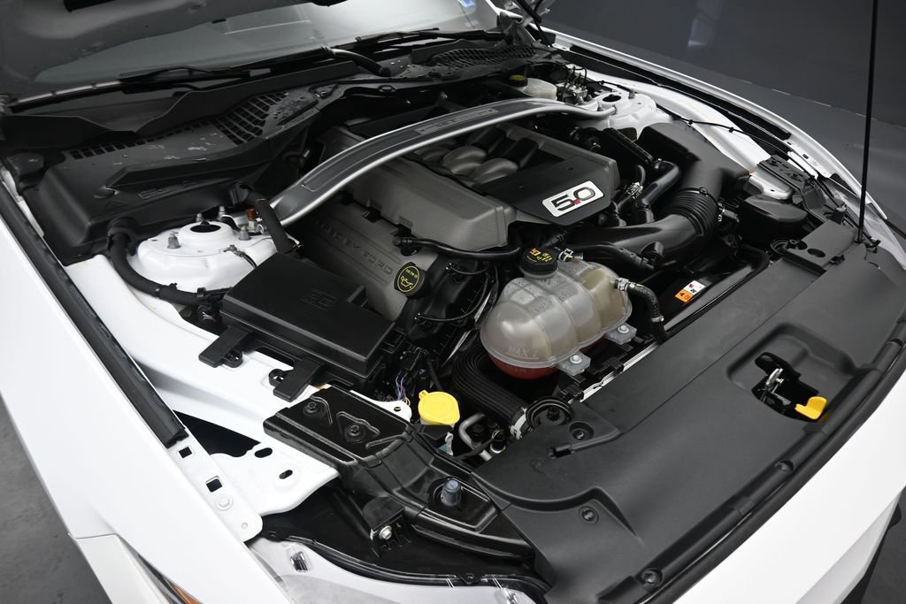 Used 2016 Ford Mustang GT Premium w/ Equipment Group 401A RWD image 44