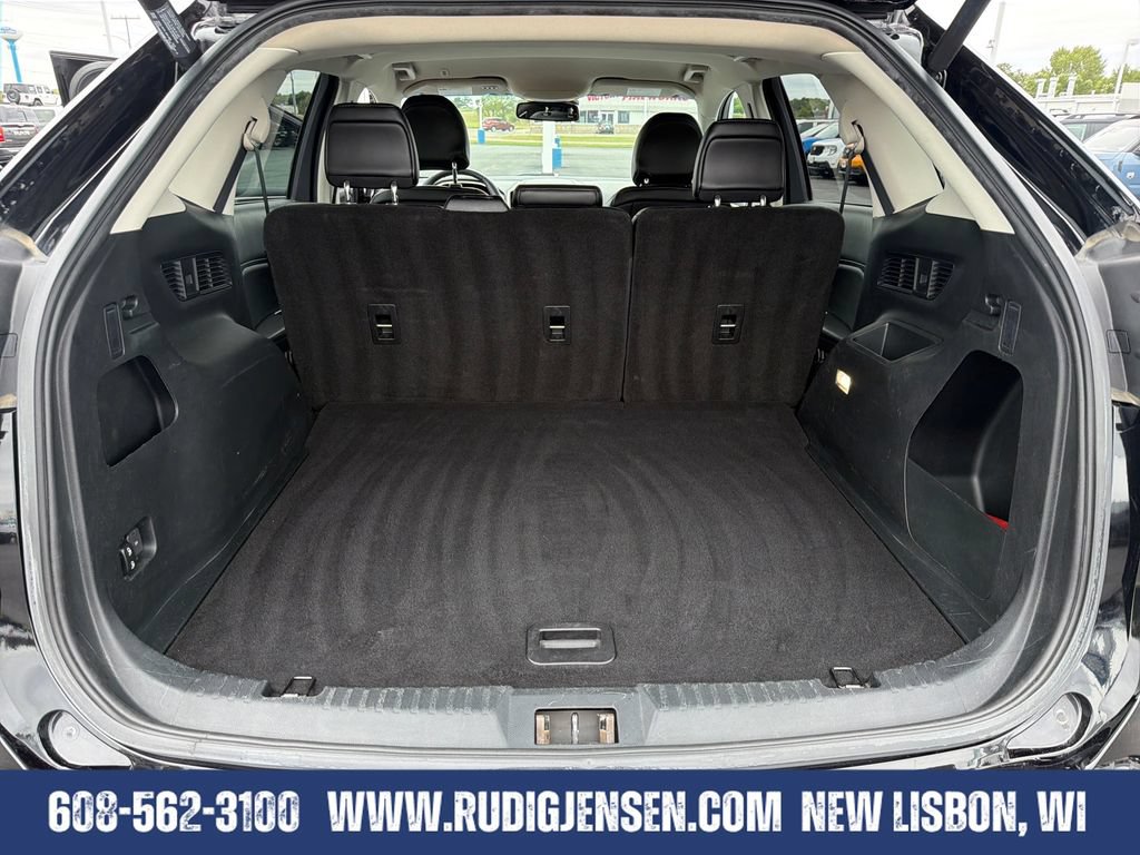 Used 2019 Ford Edge SEL w/ Equipment Group 201A AWD/4WD image 22