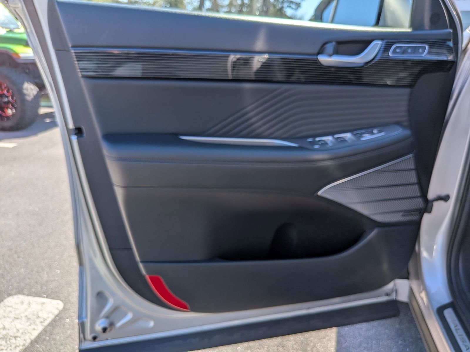 Used 2024 Hyundai Palisade Calligraphy image 12