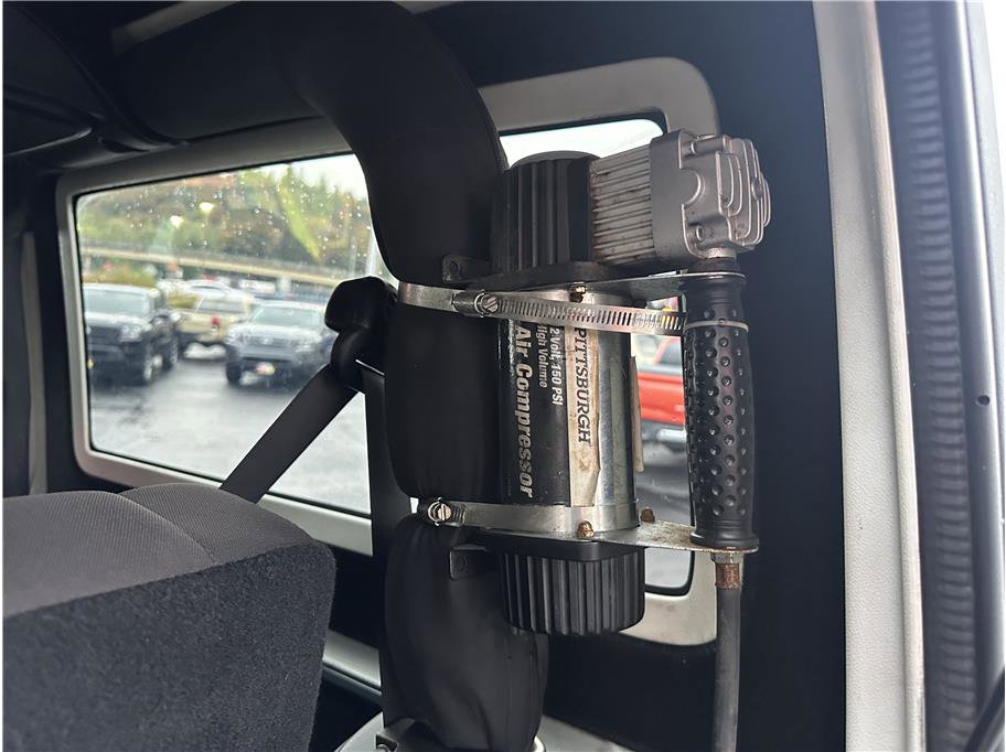 Used 2015 Jeep Wrangler Sport w/ Connectivity Group image 24