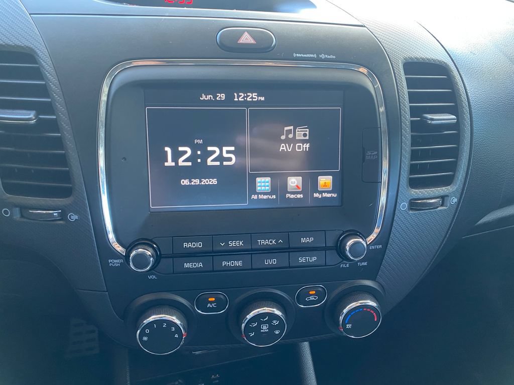 Used 2017 Kia Forte S w/ S Premium Package FWD image 16