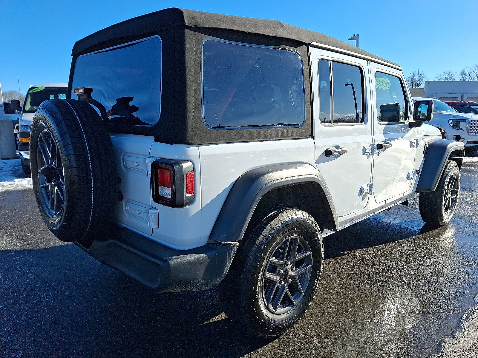 Used 2024 Jeep Wrangler Unlimited Sport image 6