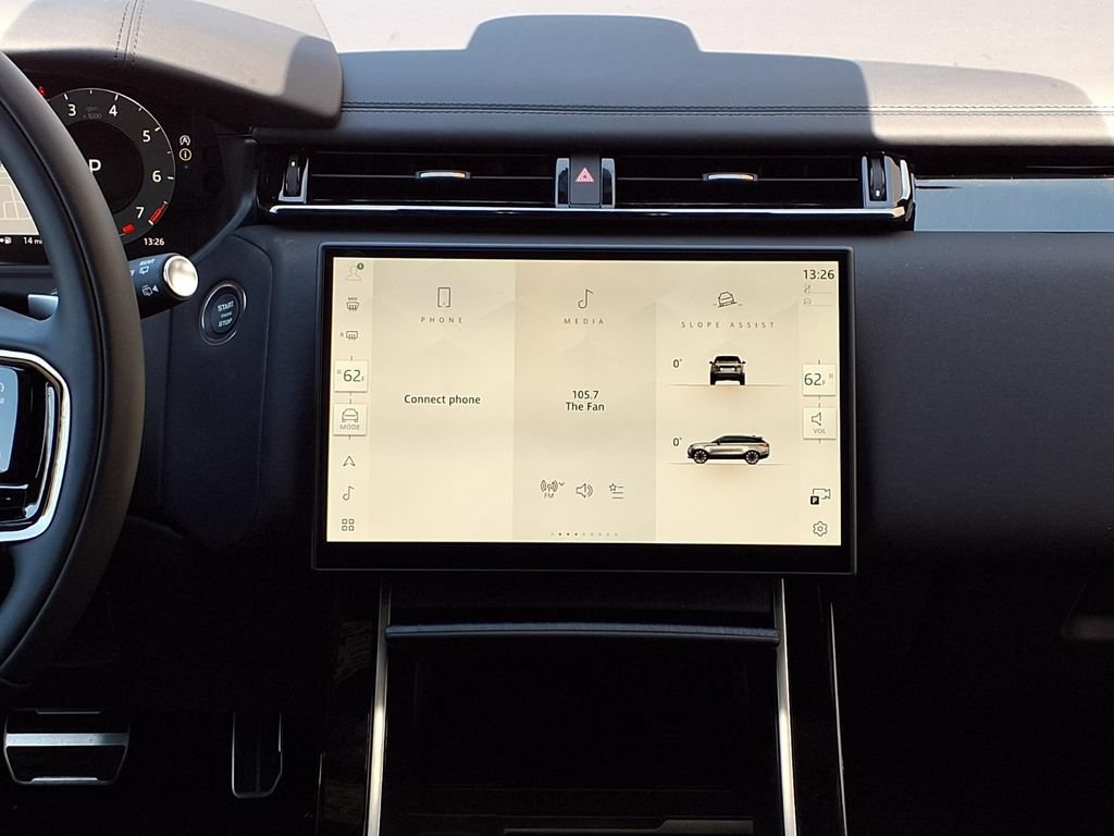 New 2026 Land Rover Range Rover Velar Dynamic SE AWD/4WD image 17