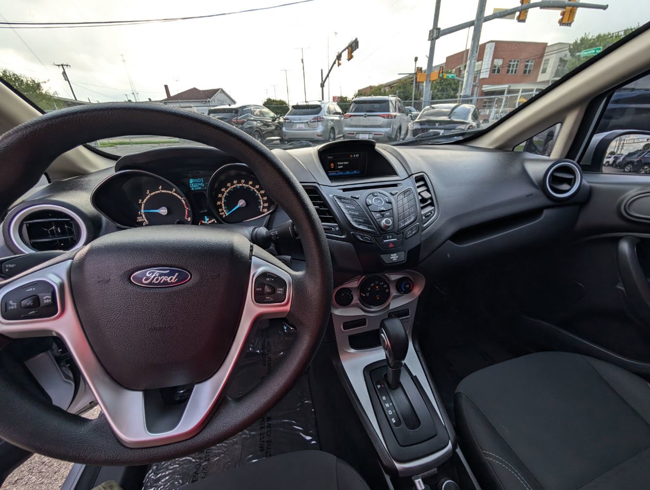 Used 2018 Ford Fiesta SE FWD image 21