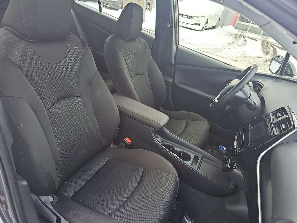 Used 2019 Toyota Prius L Eco image 10