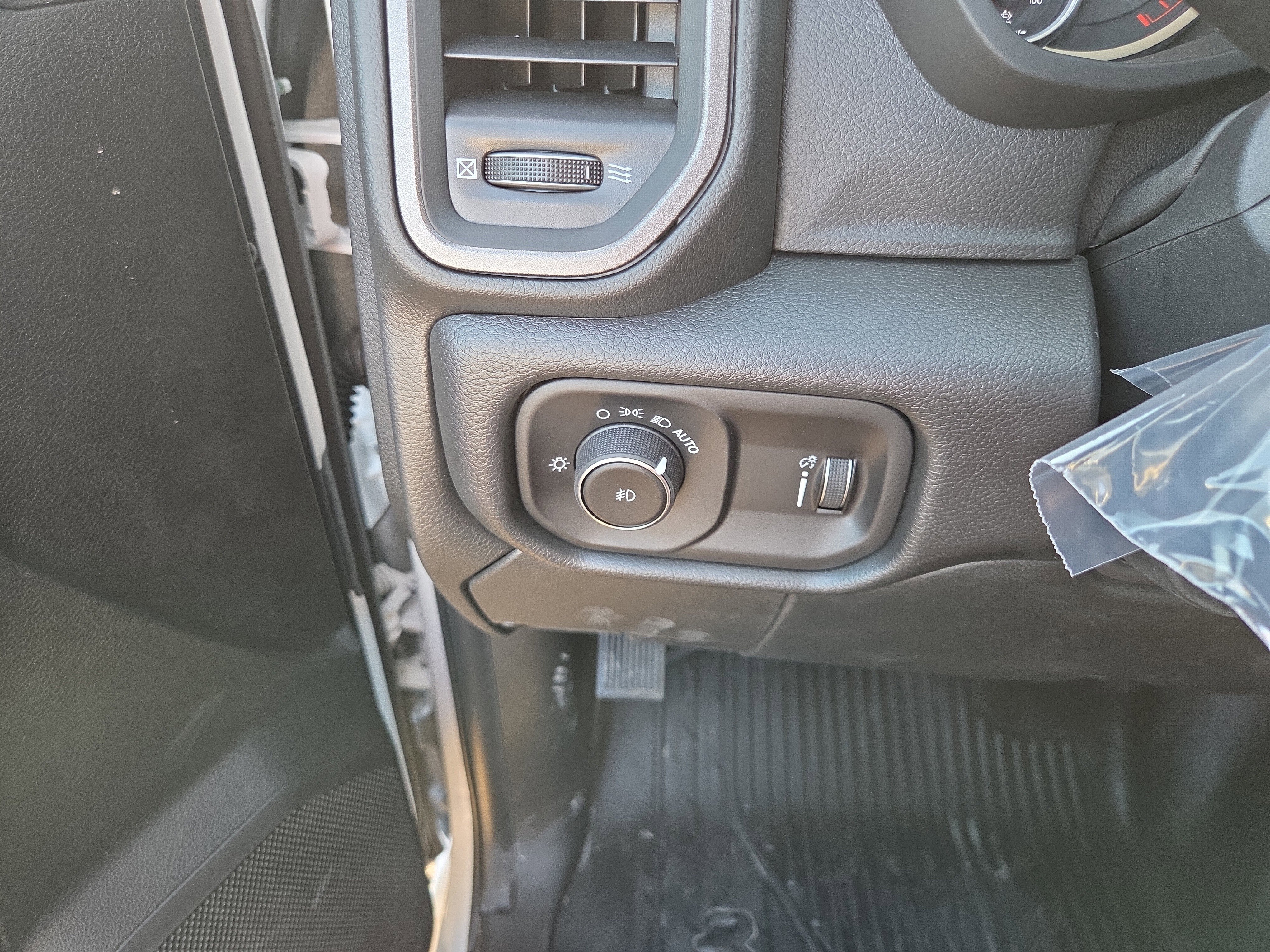 New 2026 RAM 5500 Tradesman image 12