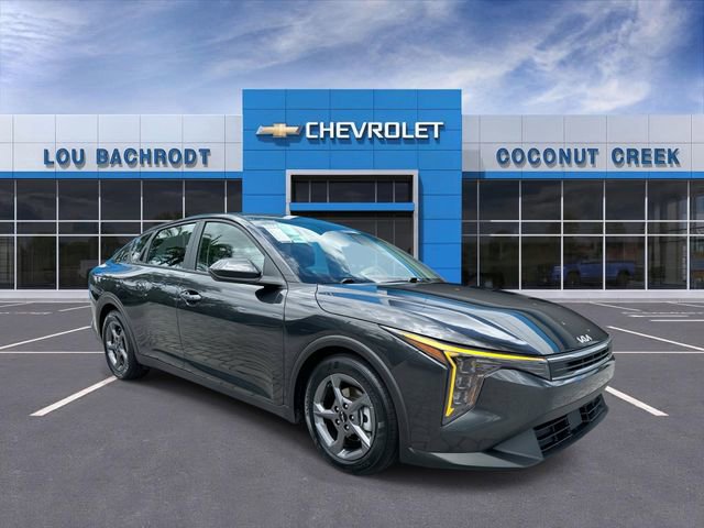 Used 2025 Kia K4 FWD image 1