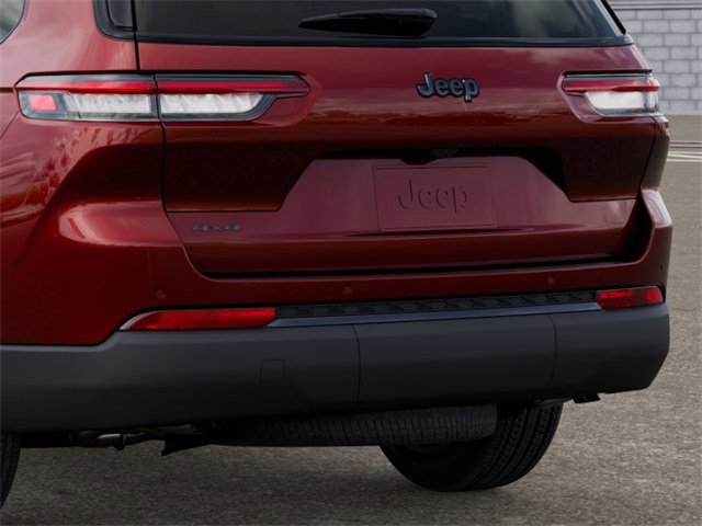 New 2025 Jeep Grand Cherokee L Altitude image 13