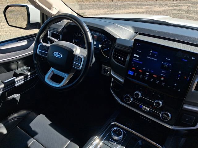 Used 2024 Ford Expedition XLT image 16