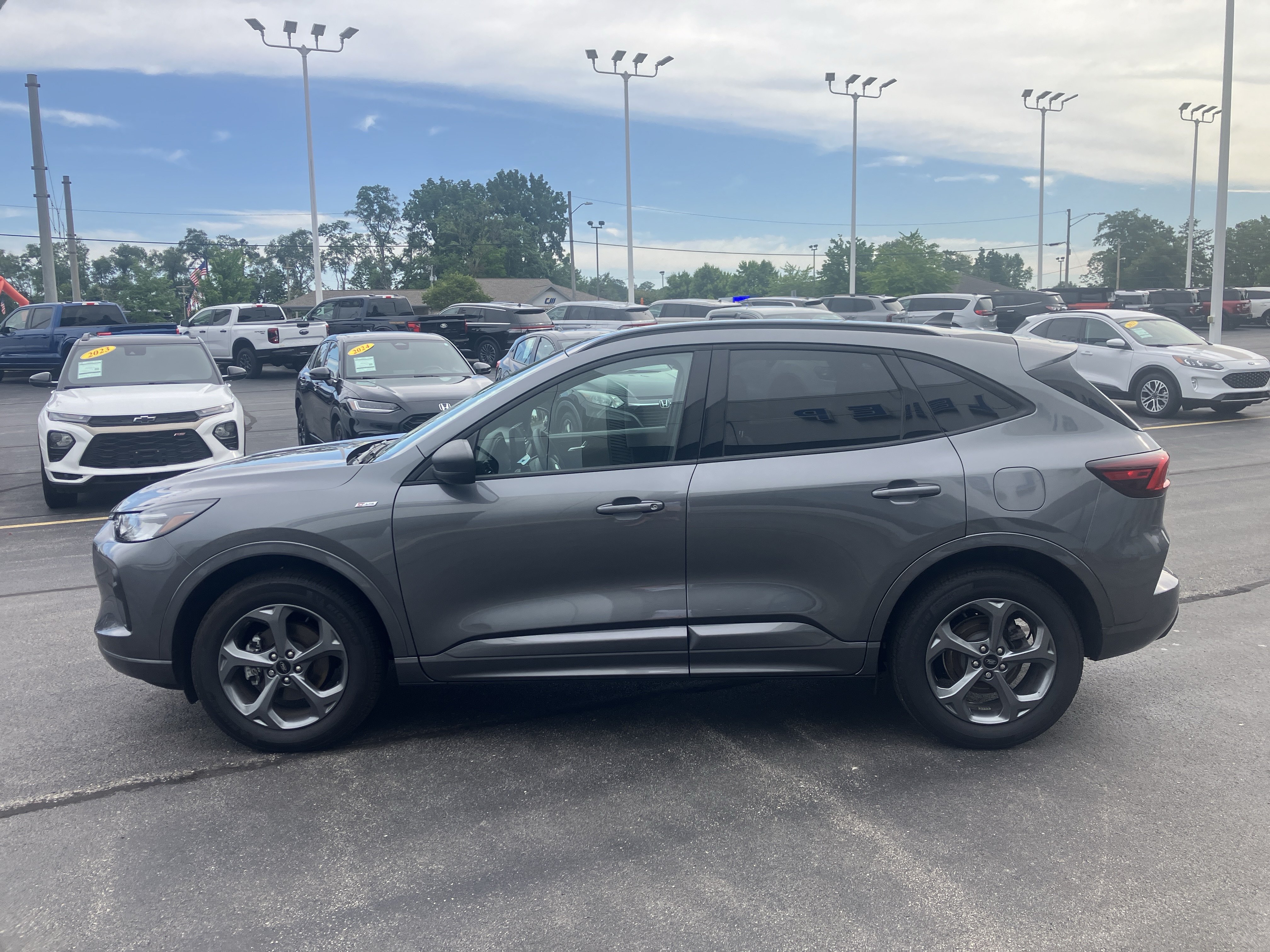 Certified 2024 Ford Escape ST-Line w/ Tech Pack #1 AWD/4WD image 4