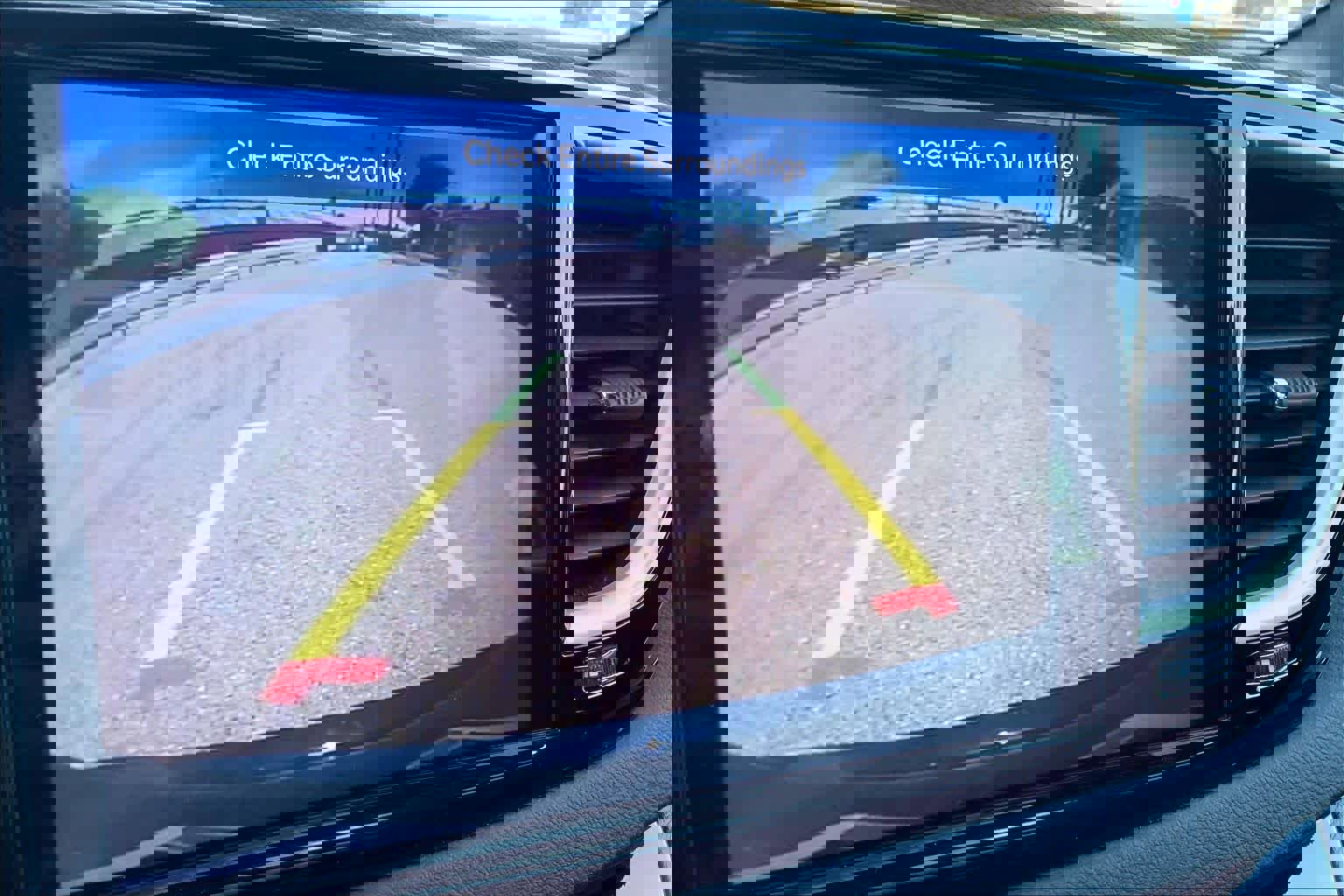 Used 2025 Chrysler Pacifica Select FWD image 27