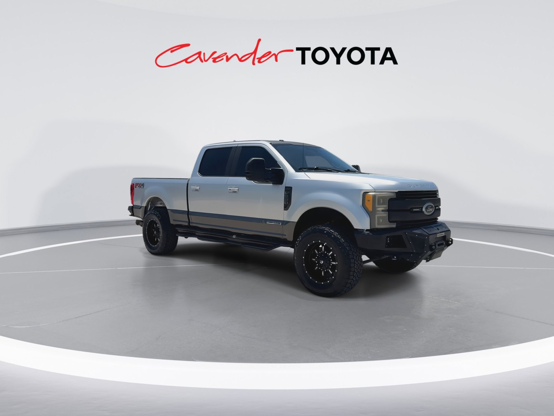 Used 2017 Ford F250 Lariat w/ Lariat Ultimate Package AWD/4WD image 2