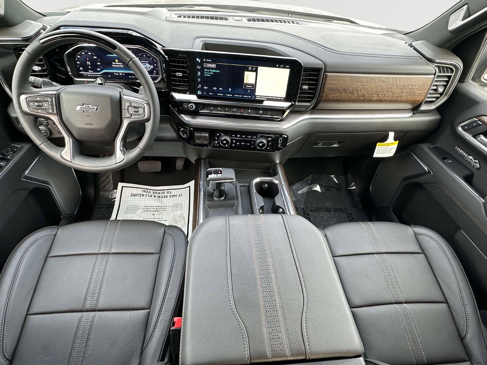 Certified 2025 Chevrolet Silverado 1500 High Country w/ Midnight Edition image 7