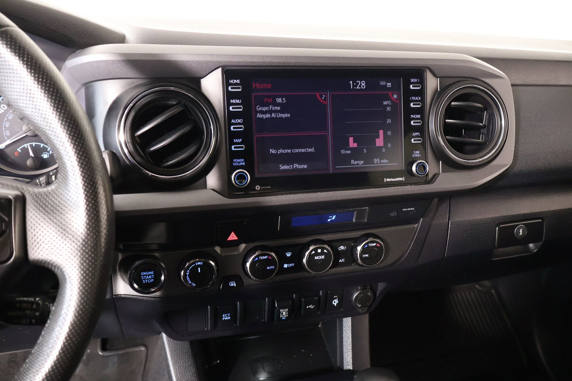 Used 2022 Toyota Tacoma TRD Off-Road AWD/4WD image 5