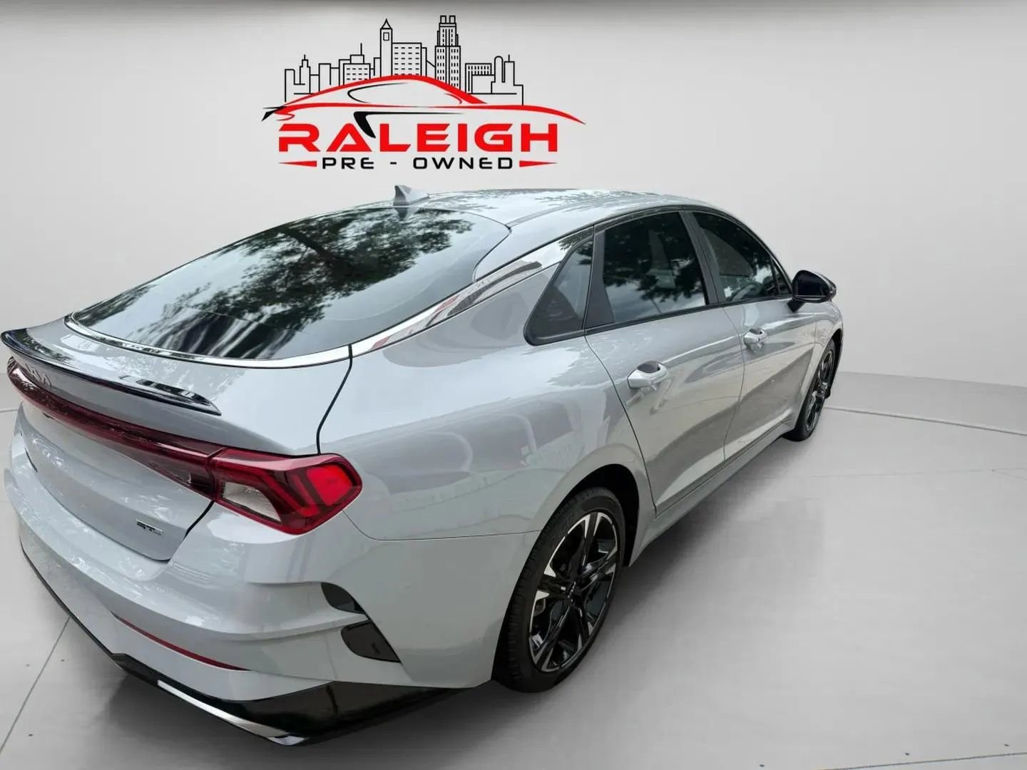 Used 2023 Kia K5 GT-Line w/ GT-Line Premium Package image 4