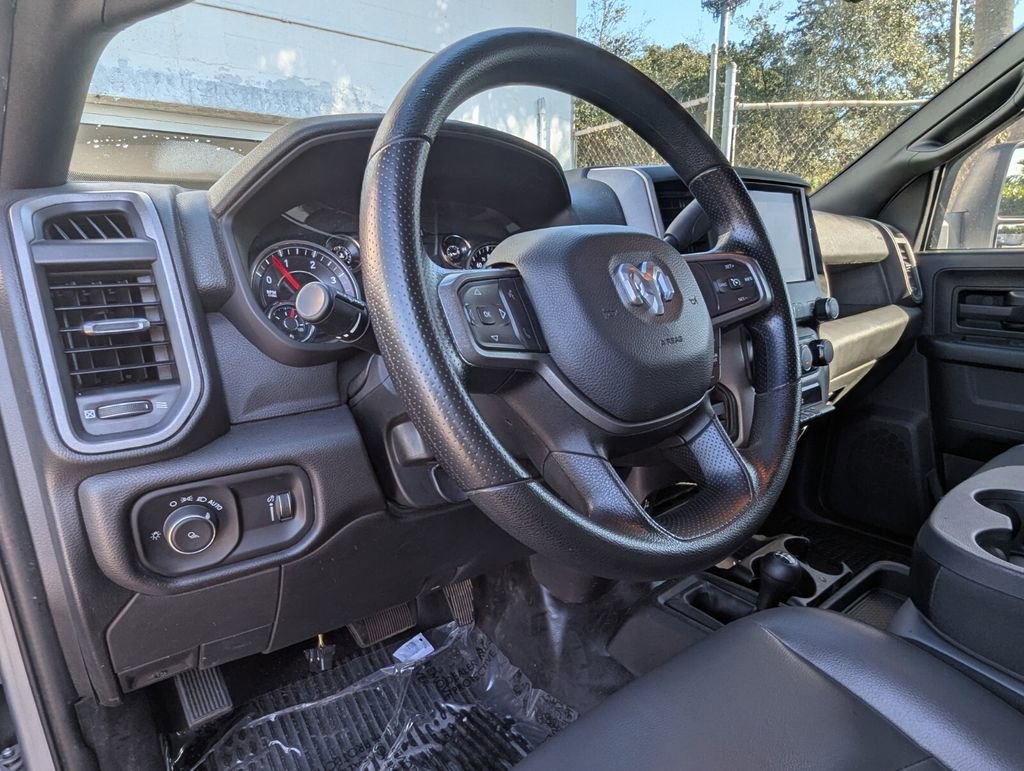 Used 2023 RAM 3500 Tradesman image 11