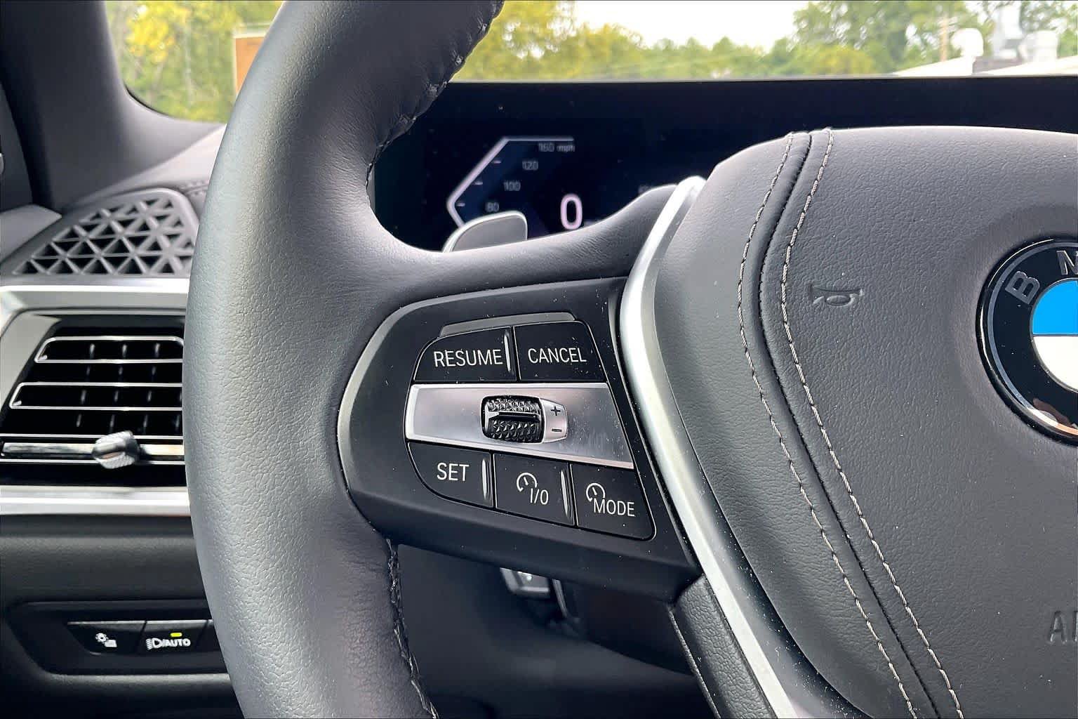 Used 2026 BMW X5 xDrive40i w/ Executive Package AWD/4WD image 25