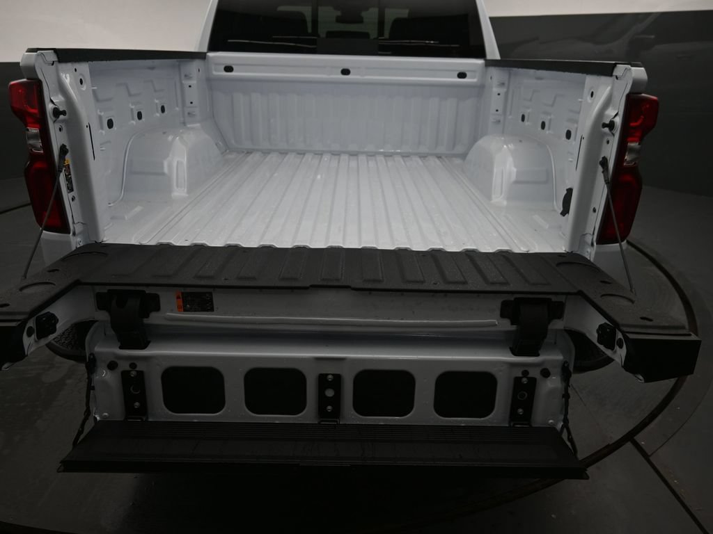 New 2026 Chevrolet Silverado 1500 LTZ w/ Z71 Off-Road Package AWD/4WD image 11