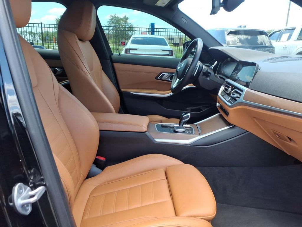Used 2021 BMW 330i Sedan w/ Premium Package RWD image 12