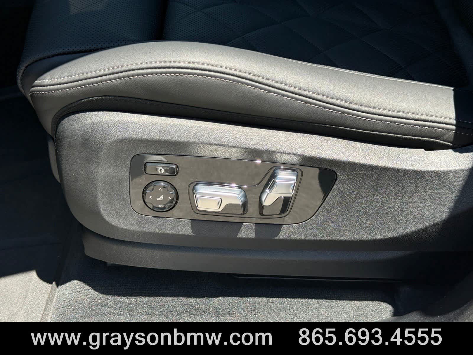 Used 2026 BMW X5 xDrive40i AWD/4WD image 12
