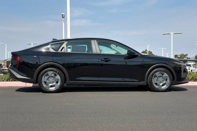 New 2026 Kia K4 FWD image 3