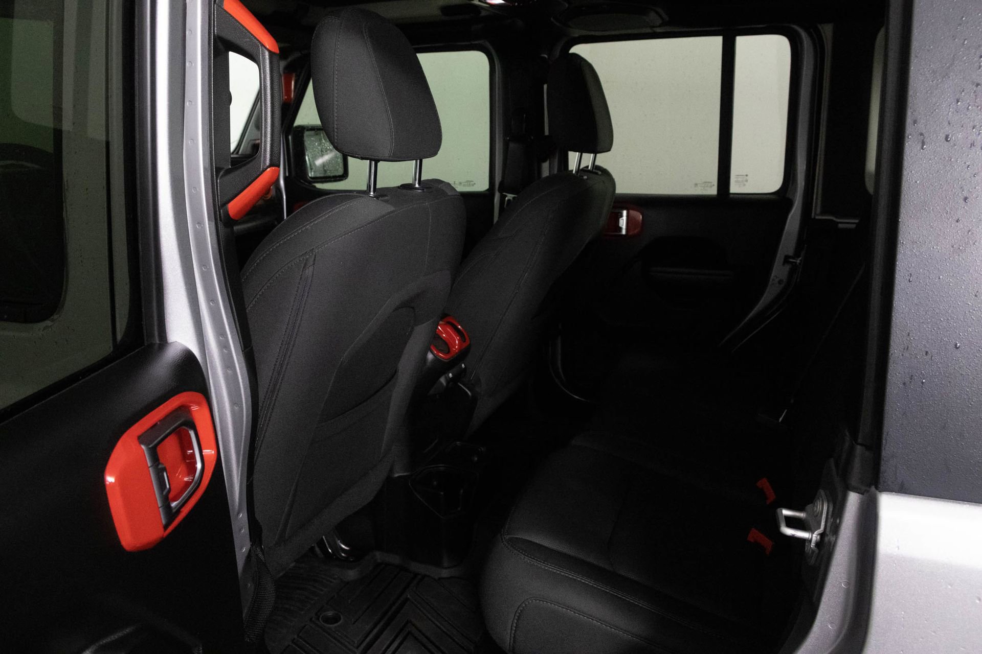 Used 2018 Jeep Wrangler Unlimited Sport S image 33