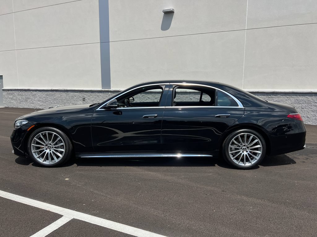 Used 2022 Mercedes-Benz S 580 4MATIC Sedan image 4