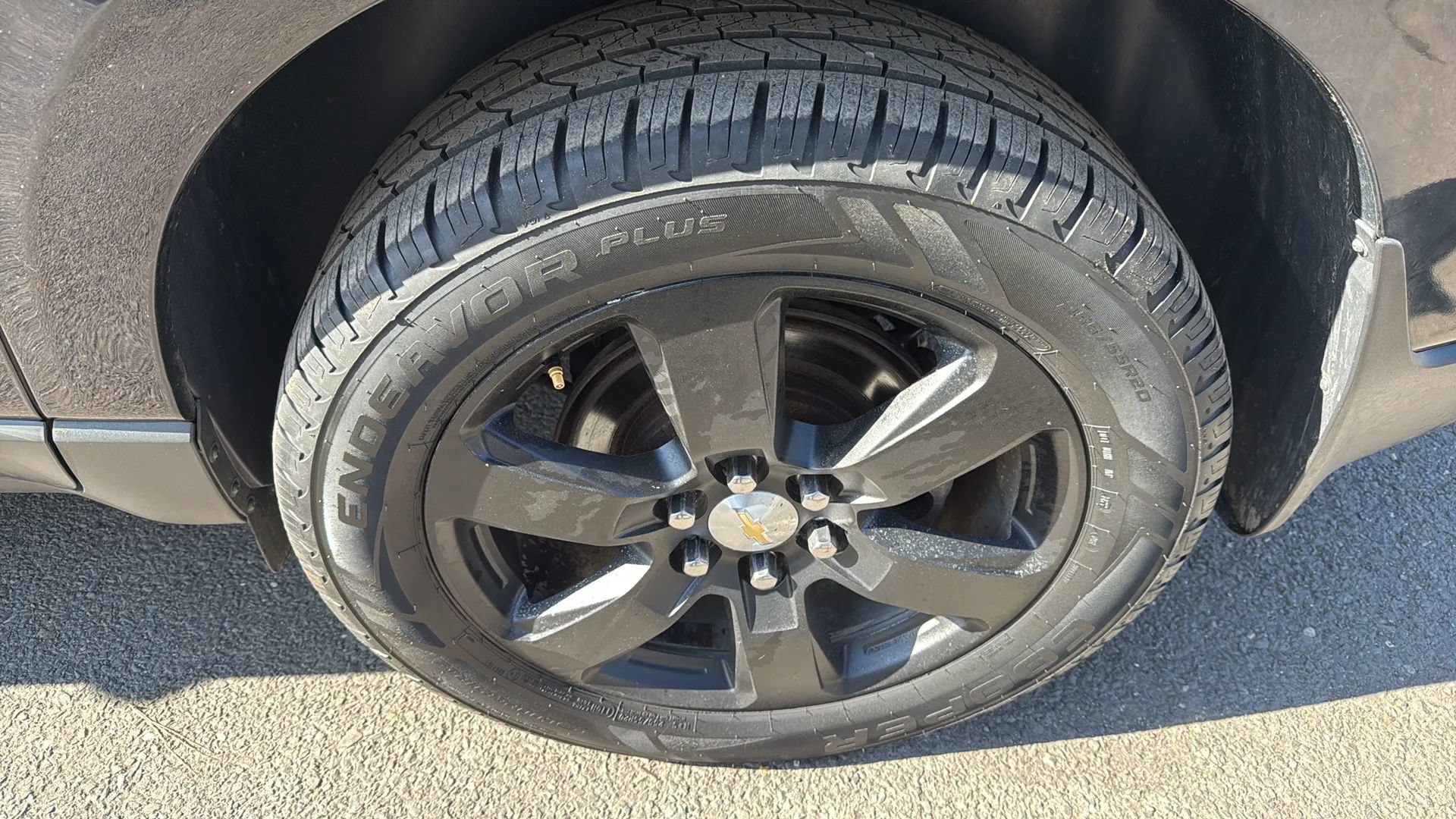 Used 2016 Chevrolet Traverse LTZ AWD/4WD image 9