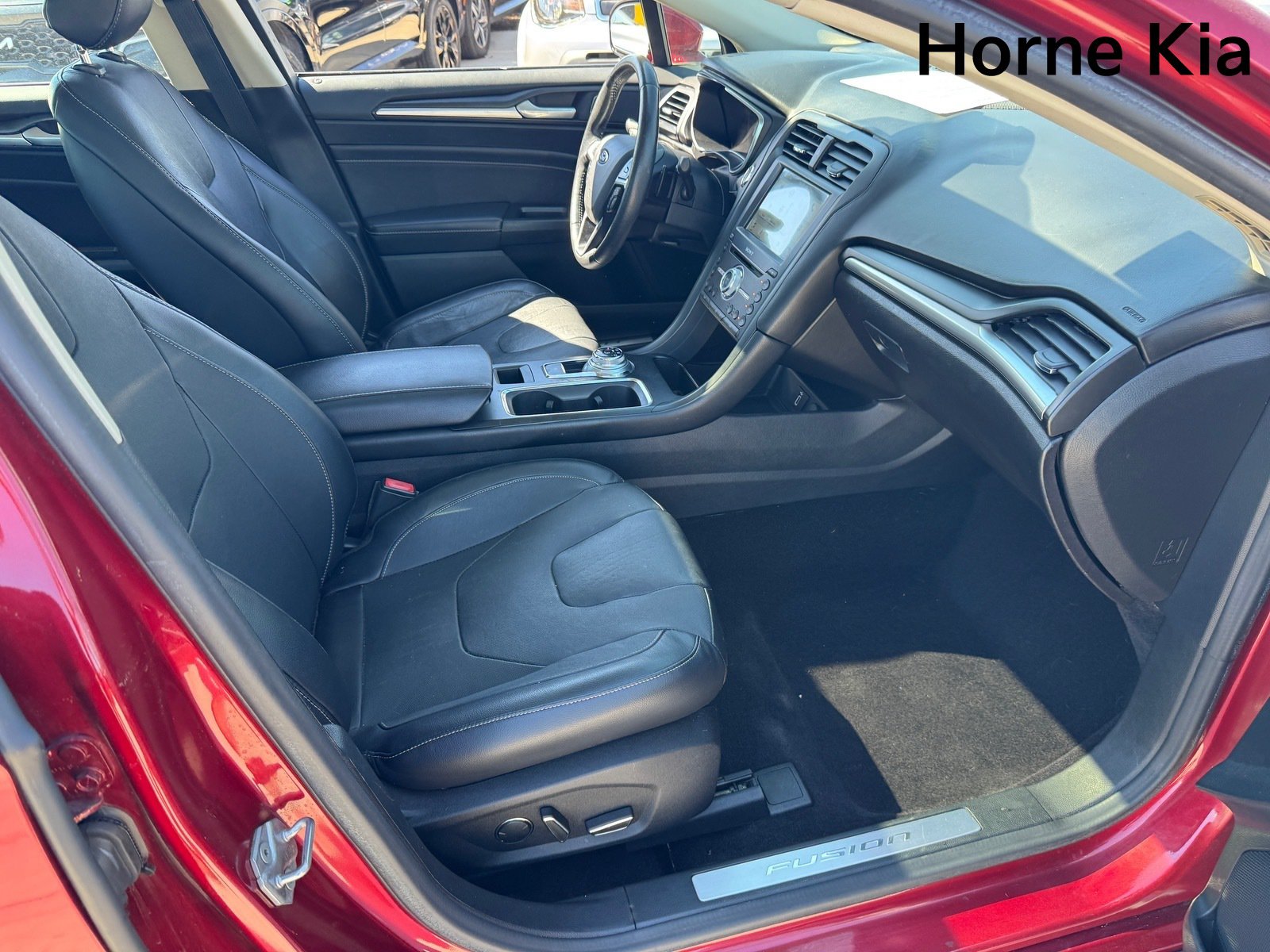 Used 2017 Ford Fusion Titanium FWD image 25
