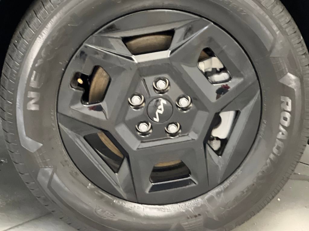 Used 2025 Kia Carnival image 73