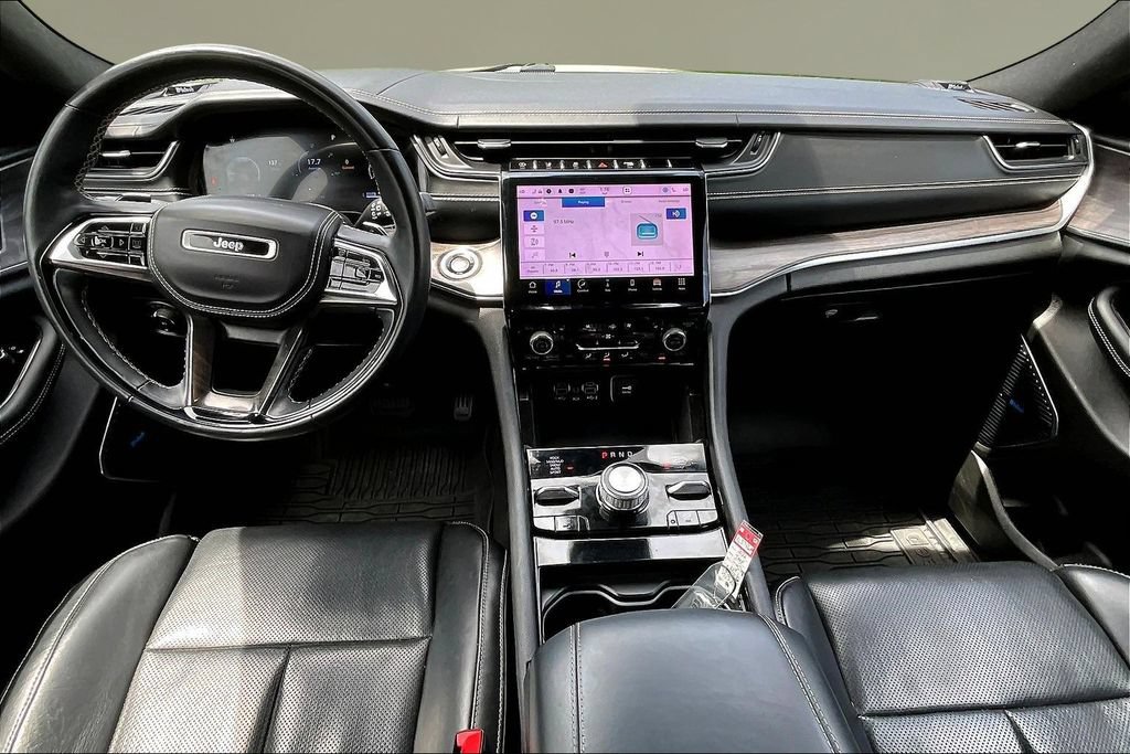 Used 2022 Jeep Grand Cherokee L Overland w/ Advanced Protech Group III AWD/4WD image 7