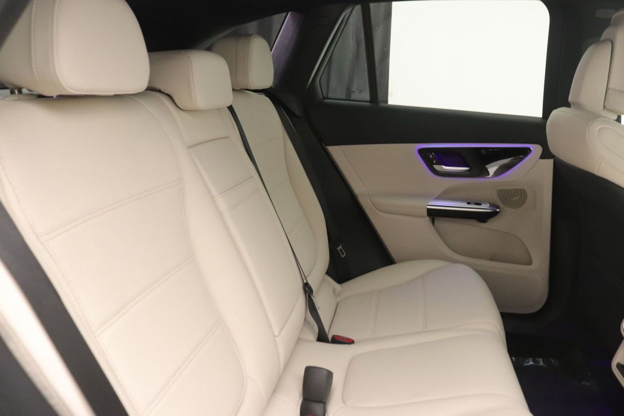 New 2026 Mercedes-Benz GLC 300 image 10