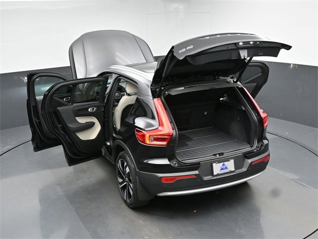 Used 2024 Volvo XC40 B5 Plus w/ Protection Package Premier image 49