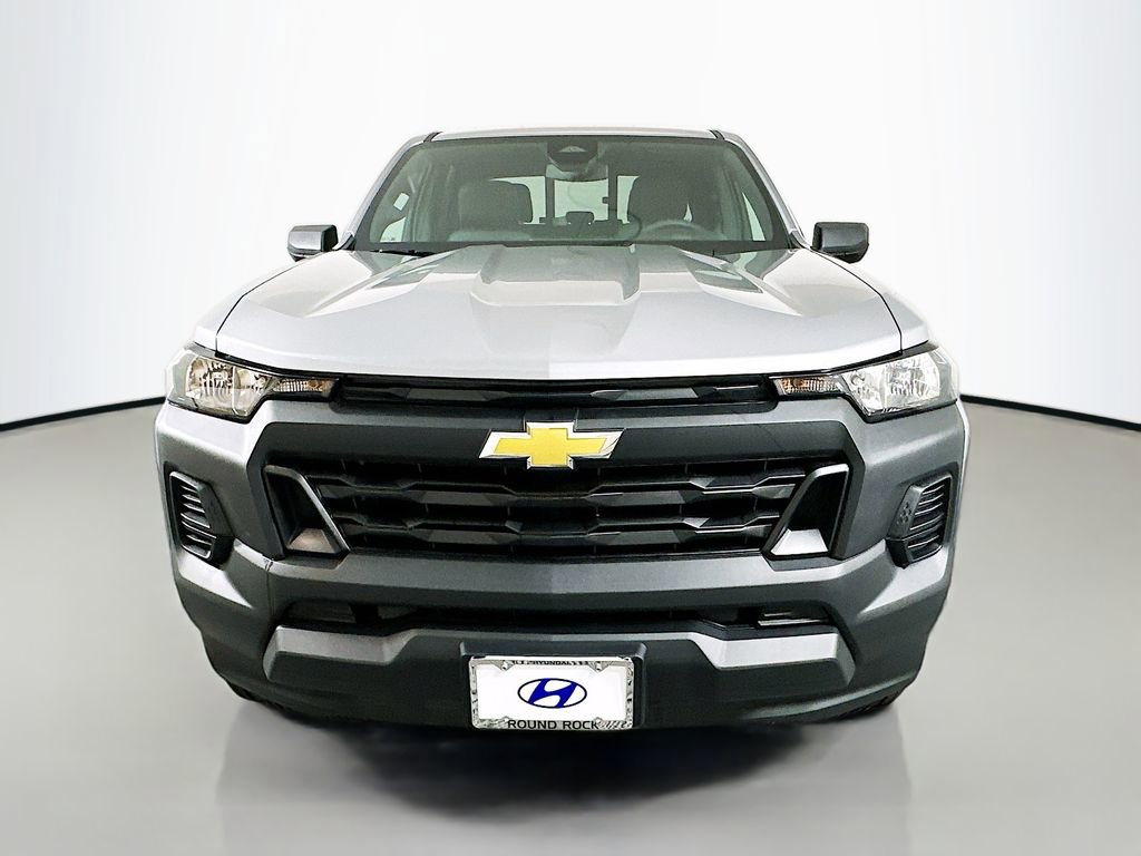 Used 2025 Chevrolet Colorado W/T w/ WT Convenience Package II image 2