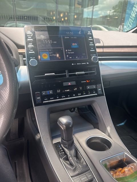 Used 2021 Toyota Avalon Limited w/ Advanced Safety Package FWD image 6