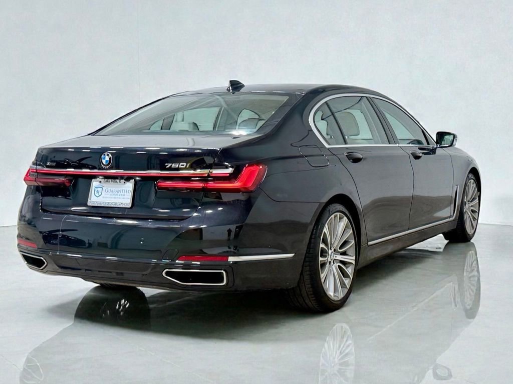 Used 2021 BMW 750i xDrive w/ Executive Package AWD/4WD image 15