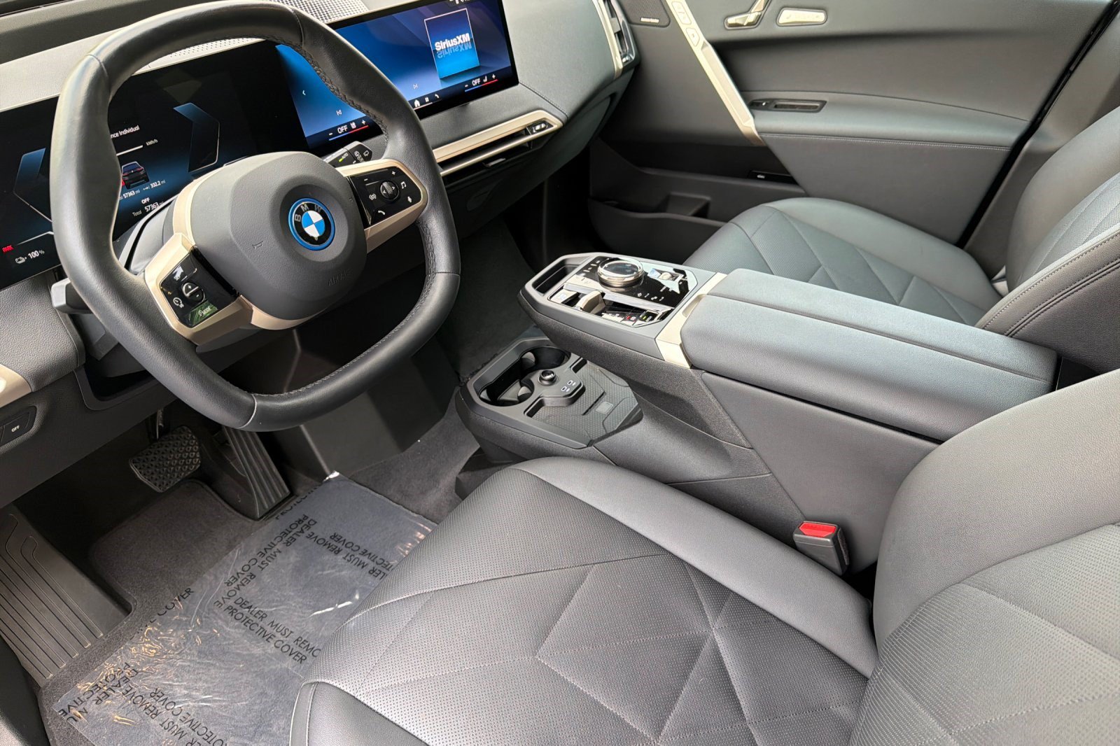 Used 2024 BMW iX xDrive50 w/ Premium Package AWD/4WD image 11