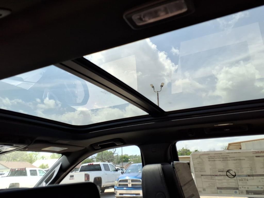 New 2026 GMC Yukon Denali image 14