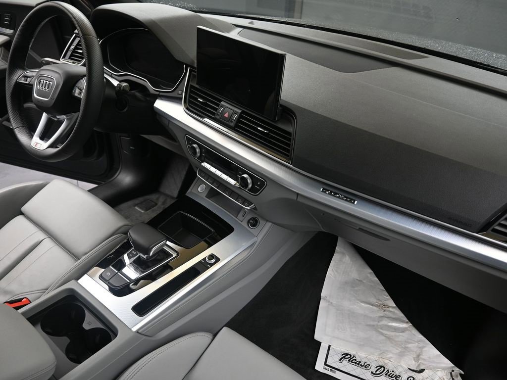 Certified 2024 Audi Q5 2.0T Premium Plus image 13