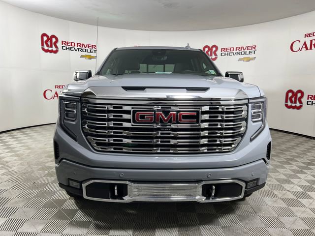 Used 2025 GMC Sierra 1500 Denali w/ Technology Package AWD/4WD image 2