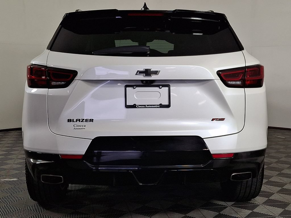 Used 2023 Chevrolet Blazer RS w/ Driver Confidence II Package FWD image 8