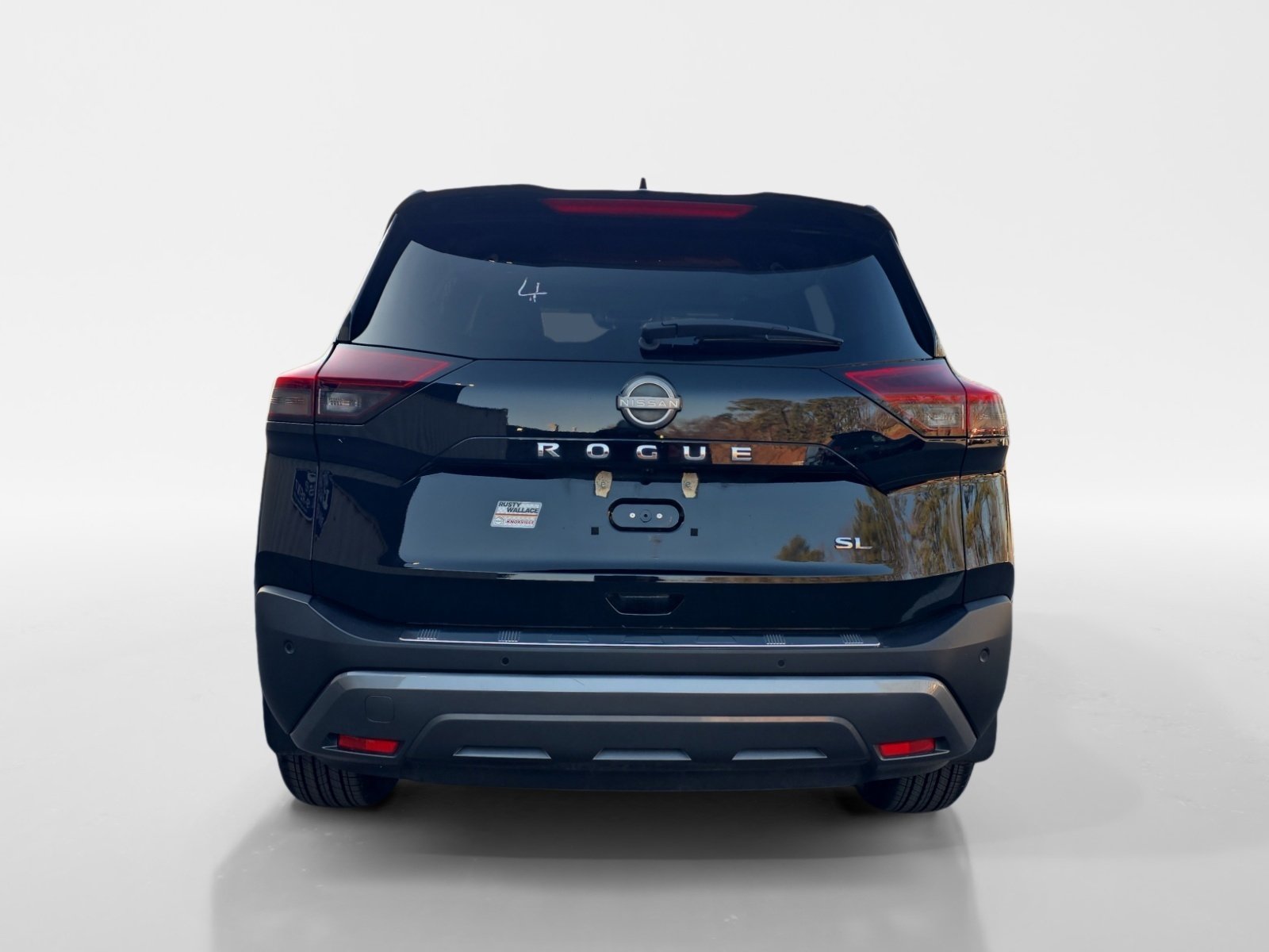 Used 2023 Nissan Rogue SL w/ SL Premium Package image 4