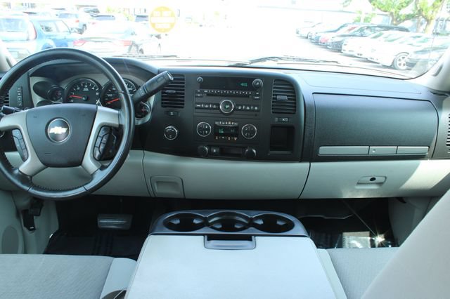 Used 2011 Chevrolet Silverado 1500 LT w/ All-Star Edition AWD/4WD image 16