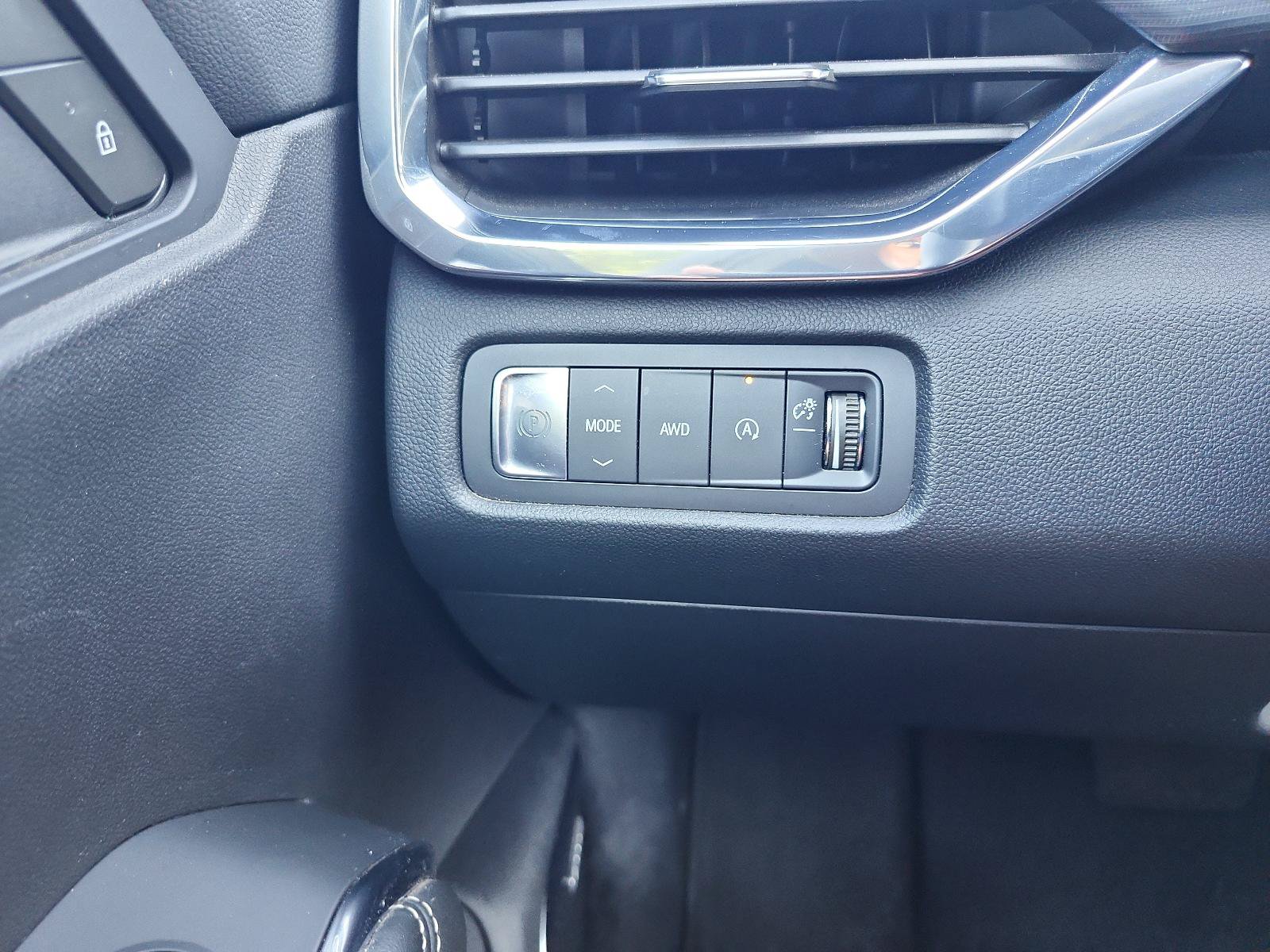 Certified 2025 GMC Acadia Elevation AWD/4WD image 19