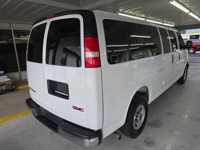 Certified 2025 GMC Savana 3500 LT w/ LT Preferred Equipment Group RWD image 5