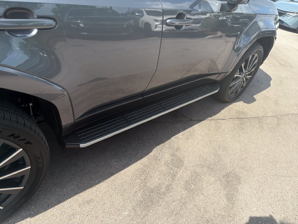 Used 2026 Lexus GX 550 w/ Accessory Package (2T) AWD/4WD image 43