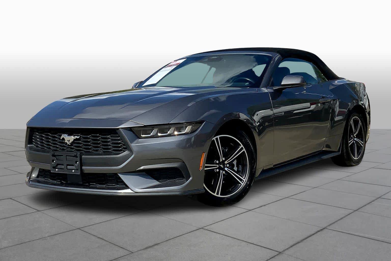 Used 2024 Ford Mustang Premium RWD image 3