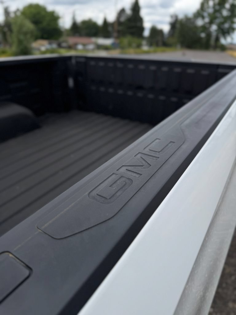 Used 2022 GMC Sierra 1500 AT4 w/ AT4 Premium Package AWD/4WD image 45